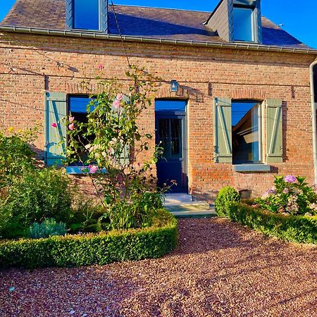 Les Charmes De Villers Huchenneville Exterior photo