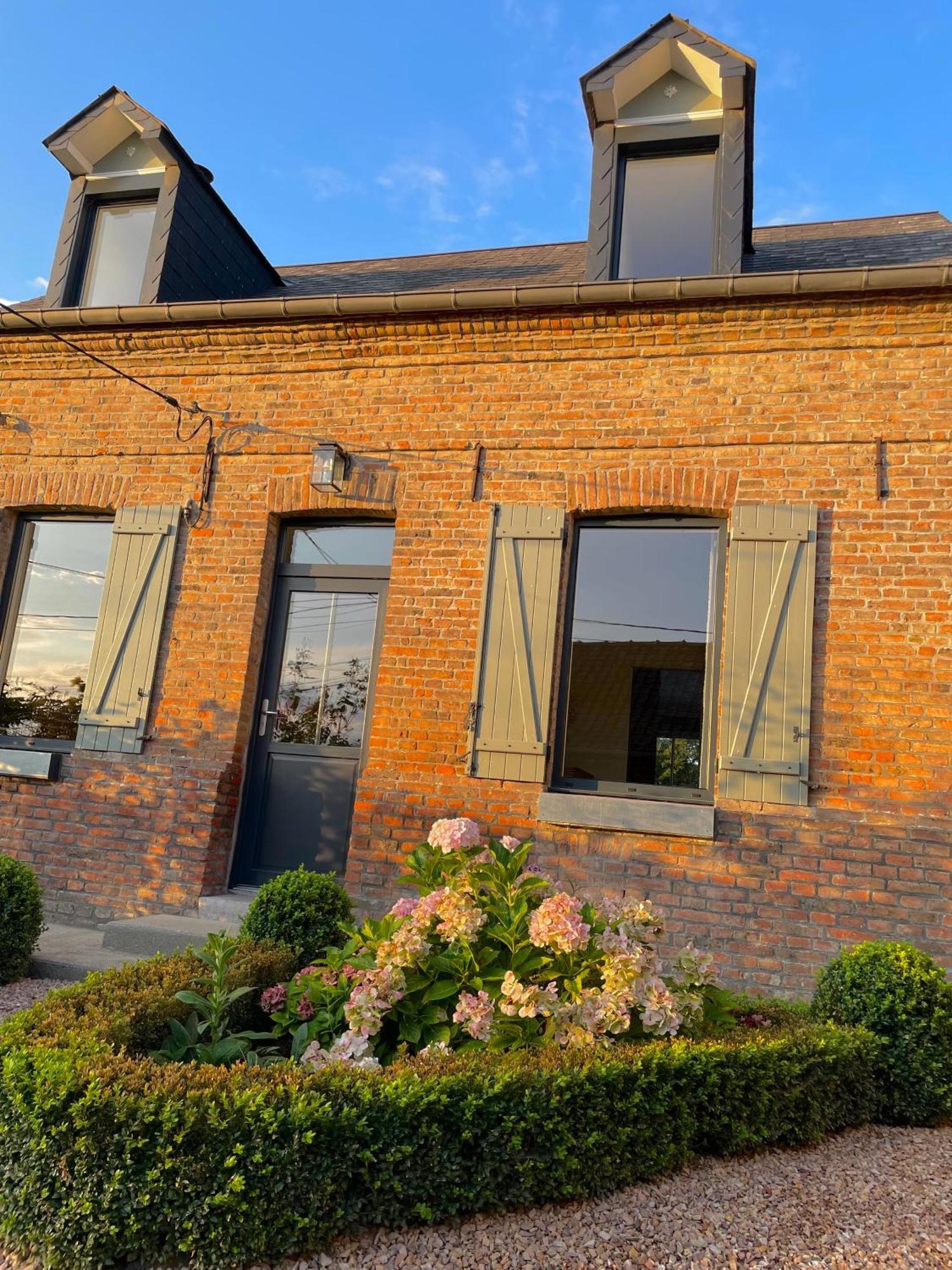 Les Charmes De Villers Huchenneville Exterior photo